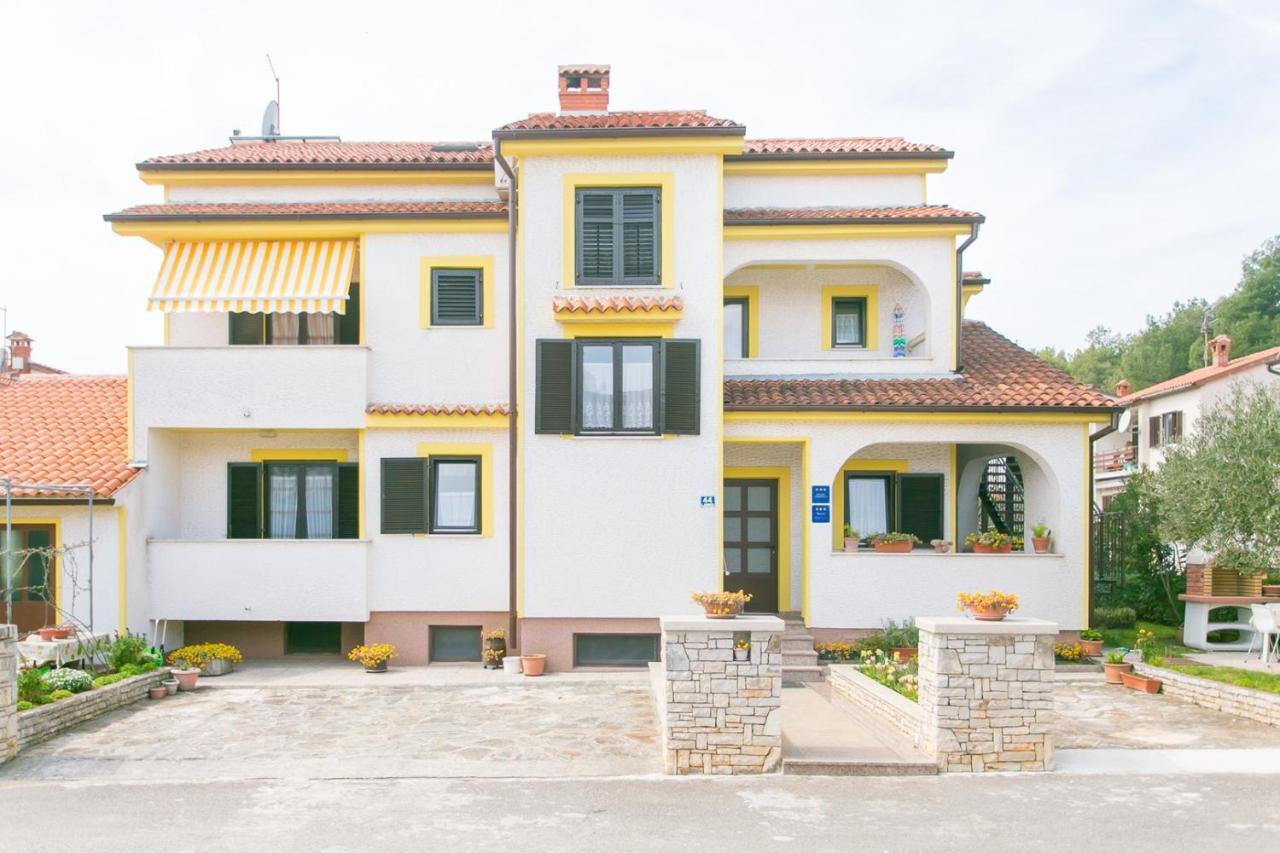 Apartment House Matosevic بوريتش الغرفة الصورة
